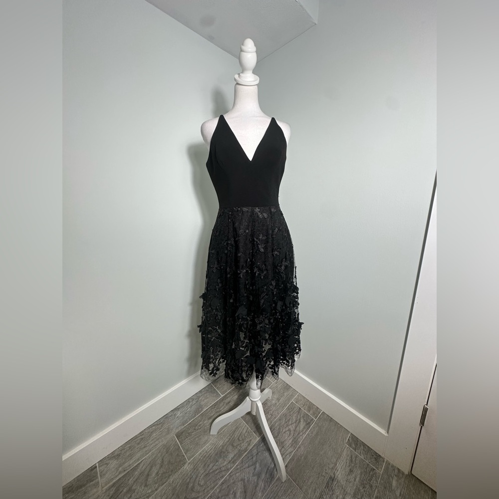 Dress The Population Darleen V-Neck Embroidered Mesh Cocktail Dress Black Small - Picture 5 of 17